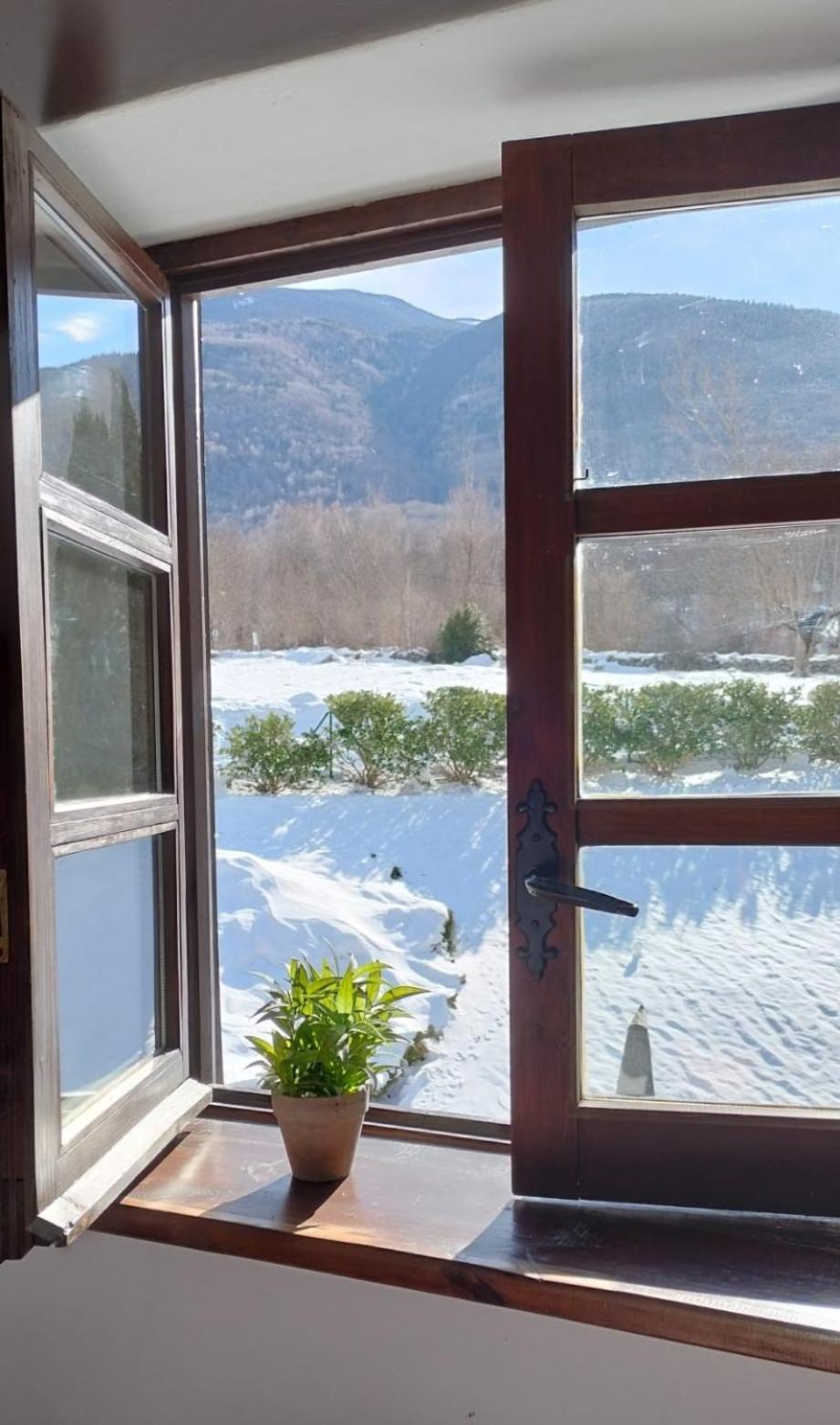 Apartamento de la Marmota Eriste Bagian luar foto